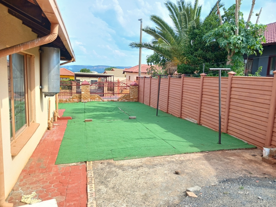 3 Bedroom Property for Sale in Tlhabane West North West